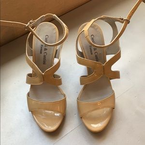 Tan leather open toed pumps